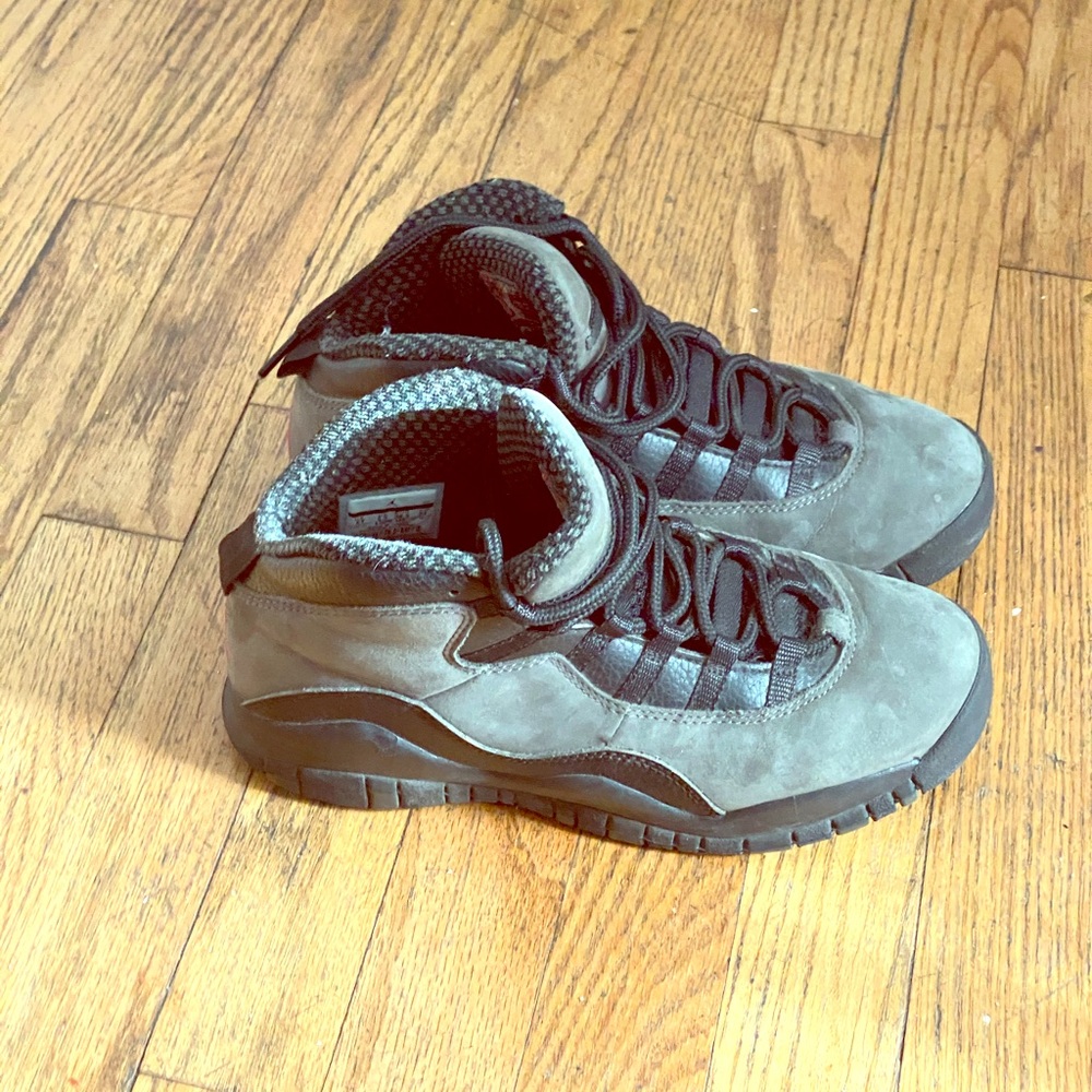 Air Jordan 10’s